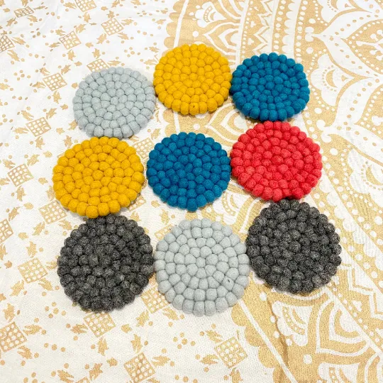 Absorbent Felt Round Coasters, Set of 4 or 2 coasters, Home Decor, Felt Wool Drink Holders, Christmas Holiday Housewarming Gifts, Cup Holder