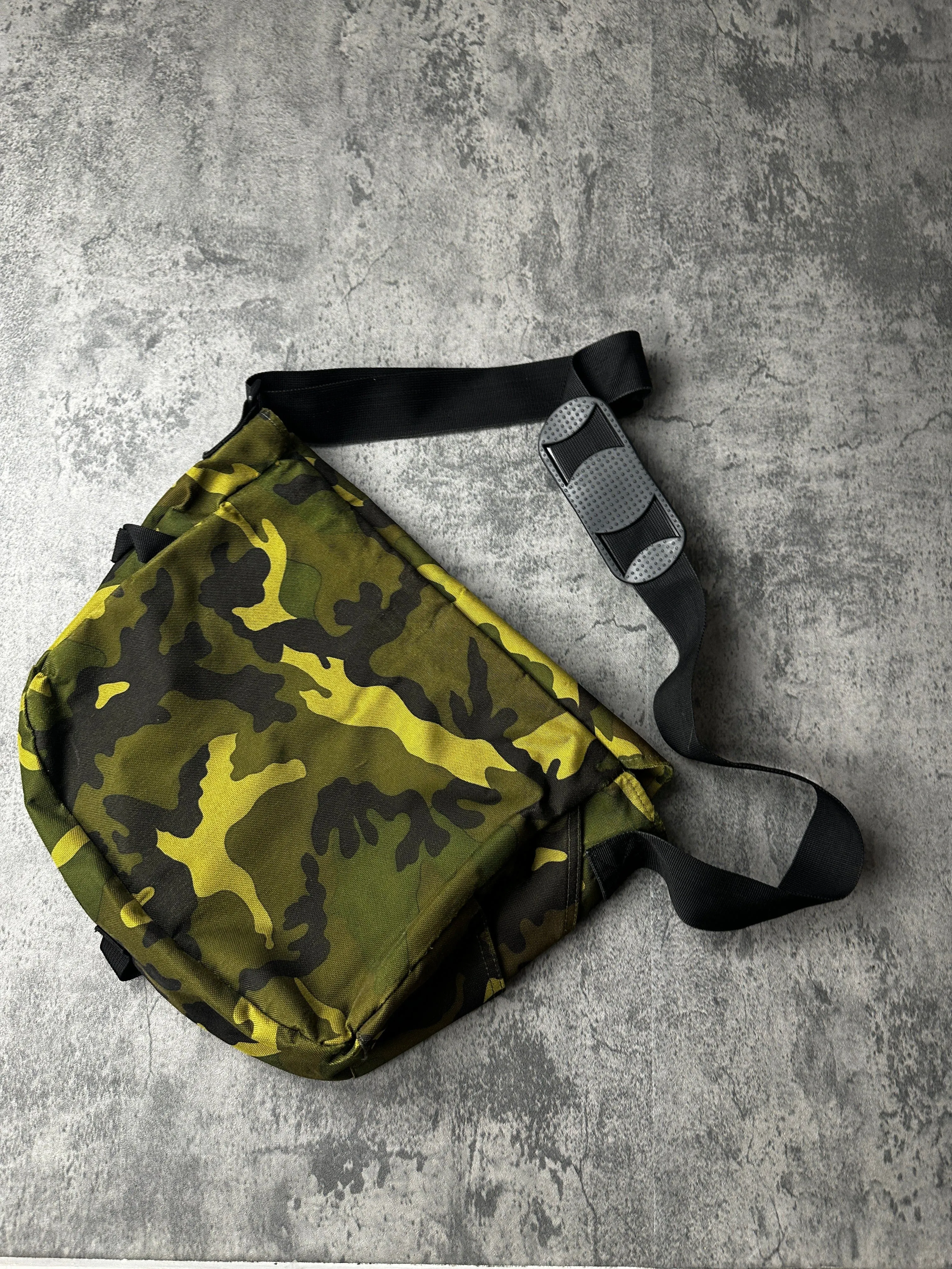 Dickies Messenger Bag Green Camo