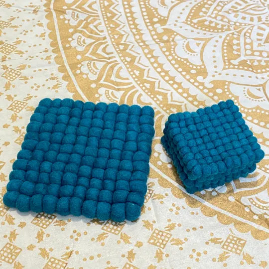 Handcrafted Felt Ball Square Trivet,Placemats,Felt WoolPotholders,SolidColors,Modern Dining,Home Decor,Felt Table Mats,Christmas Gifts