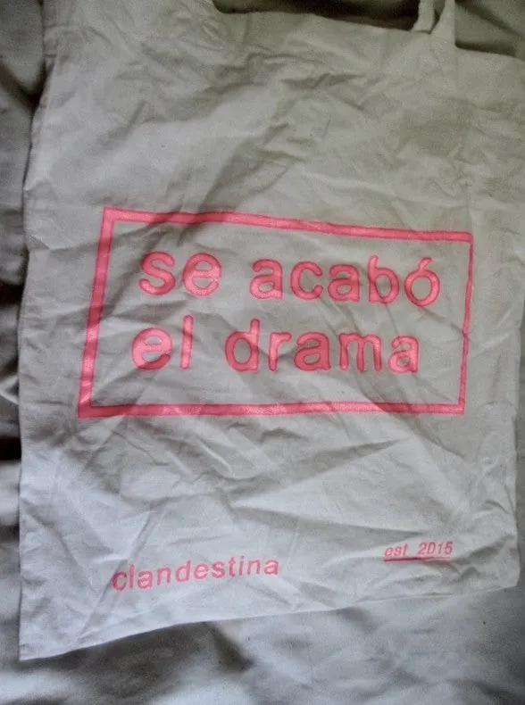 NEW CLANDESTINA THE DRAMA IS OVER TOTE Bag SE ACABO EL DRAMA WHITE Vegan